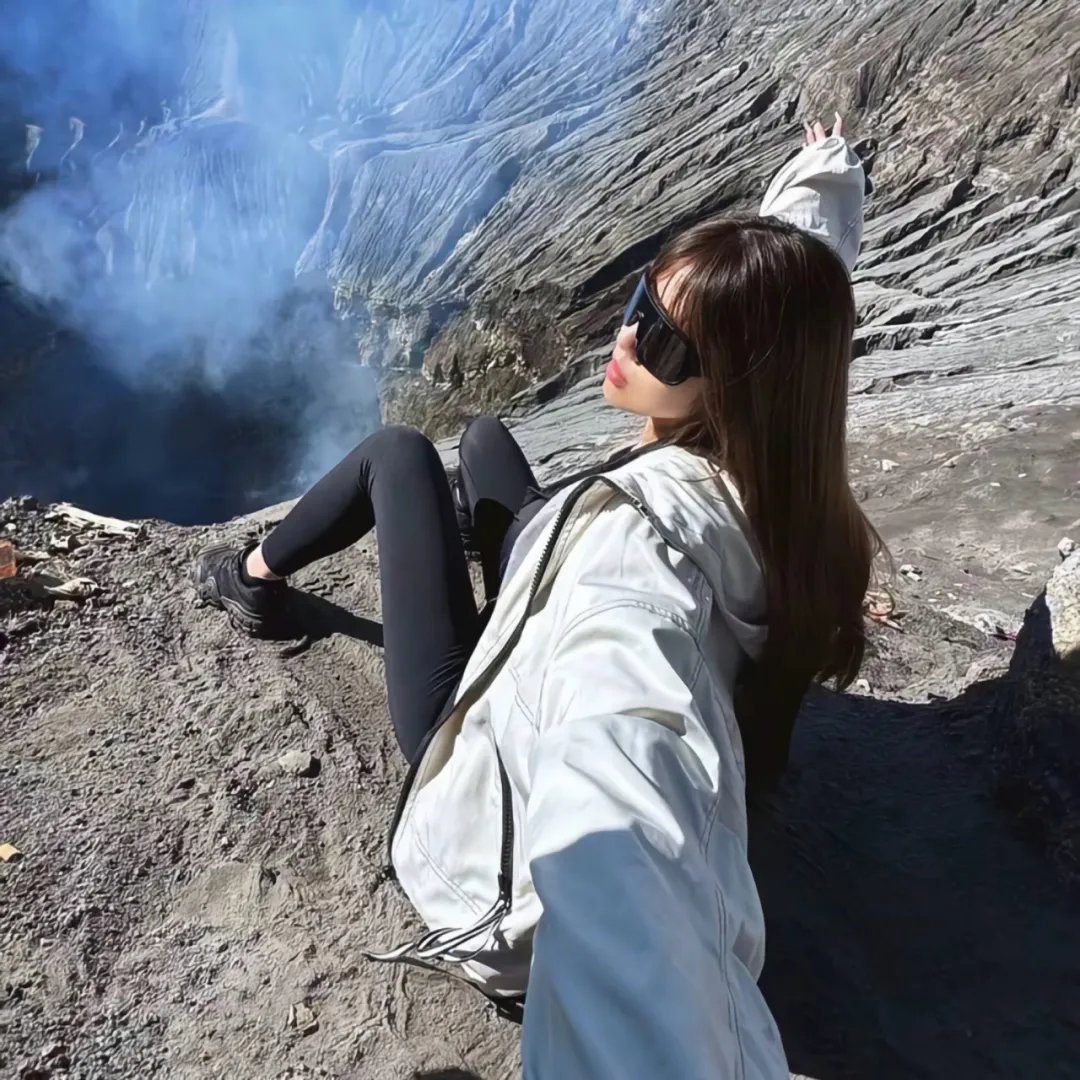 扬鞭策马赋倾城